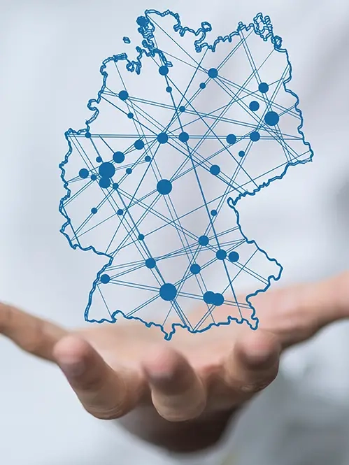 Eine Deutschlandkarte auf der mit verschiedenen Punkten die Vernetzung dargestellt wird